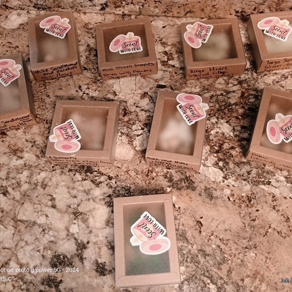 Assorted Scented Wax Melts. Handmade With Love. Variety Of Sense And Styles - Picture 1 of 12